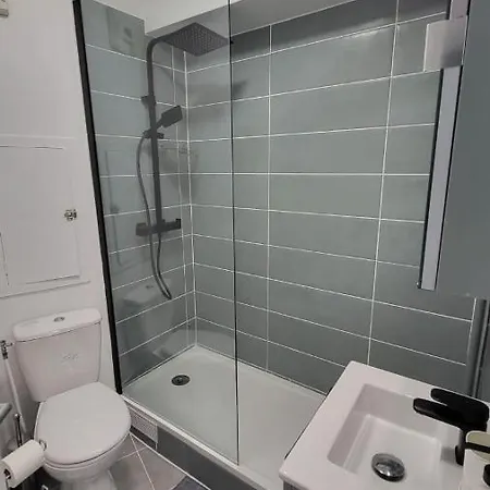 Appartamento Confortable Et Parigi